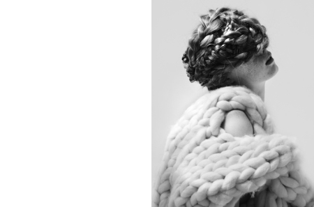 knitwear collection 'More or Less' by dutch fashion designer Nanna van Blaaderen / 
