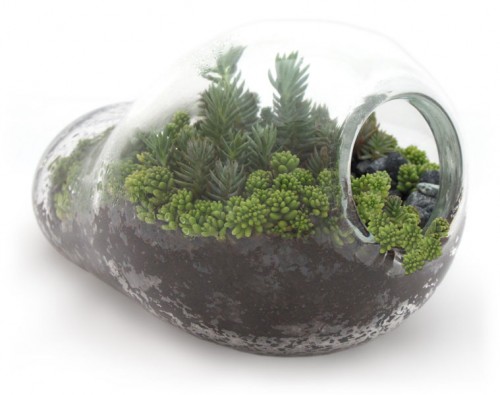 Beautiful miniature landscapes created within these bespoke terrariums by New York based Jeffrey James Modern