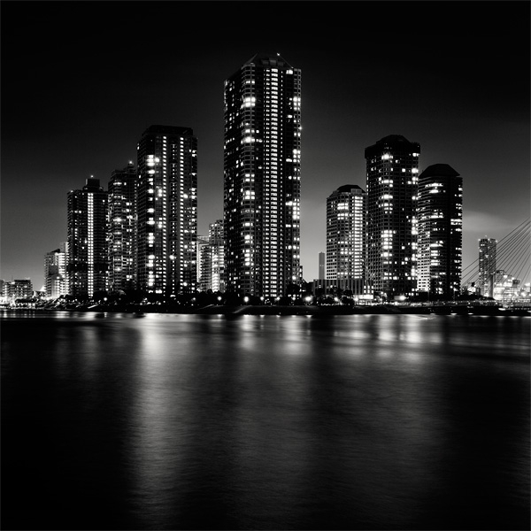 Spectacular Black & White Tokyo Cityscape Photography by Marcin Stawiarz (1)